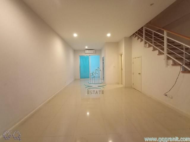 เช่าบ้านกลางเมือง MRT ลาดพร้าว 101 3 ชั้น 24,997