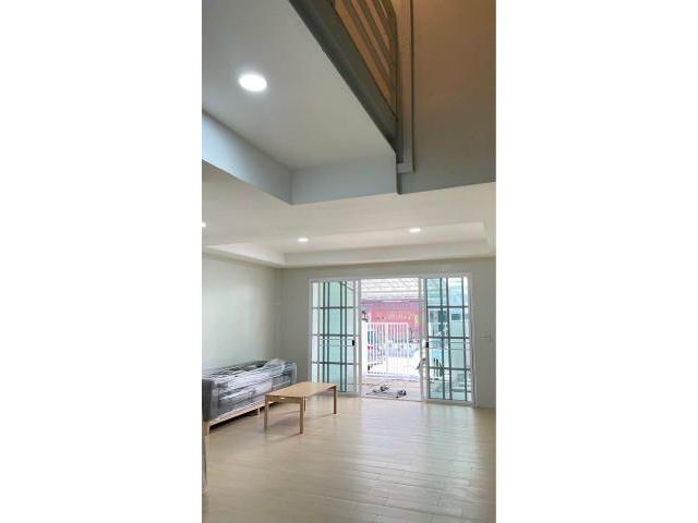 รหัสทรัพย์ A0701  อ่อนนุช70/1 สะอาด กว่าง เฟอร์ครบ พร้อมใช้