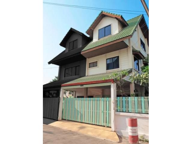 ให้เช่าทาวน์โฮม หมู่บ้านปรางค์ทิพย์ ทาว์นโฮม 3ชั้น
