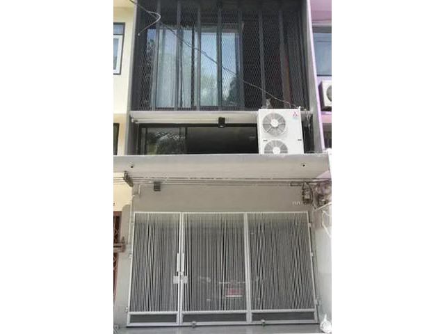ให้เช่า อาคารพาณิชย์ fully furnished 4.5 ชั้น