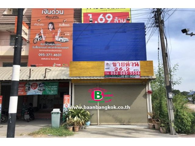 อาคารพาณิชย์ 3.5 ชั้น หลังริมตรงข้ามตลาดกลางลาดสวาย เนื้อที่ 26.2 ตรว. ถนนรังสิต-นครนายก อ.ลำลูกกา จ.ปทุมธานี