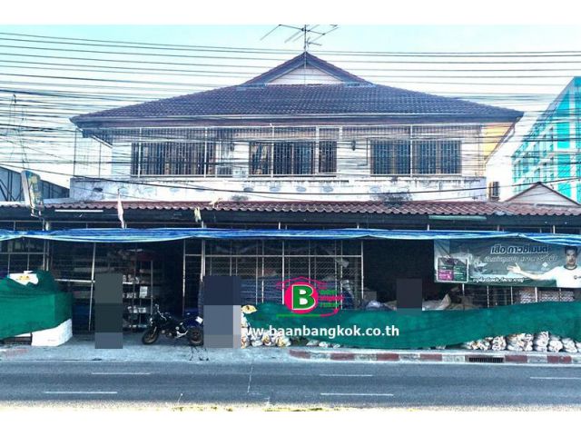 ที่ดินพร้อมตึก 2 ชั้น แปลงมุม แถวคู้บอน เนื้อที่ 85 ตรว. มี 4 นอน 2 น้ำ เขตคลองสามวา