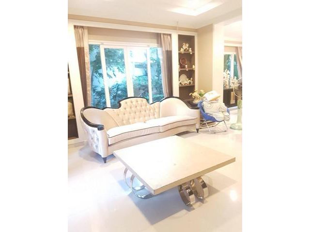 ขายบ้าน 2 หลัง หมู่บ้าน  เดอะ พาลาซโซ่ พระราม 3