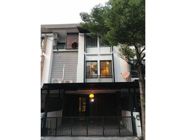 ให้เช่าทาวน์โฮม หมู่บ้าน อารียาโมวาลาดปลาเค้า