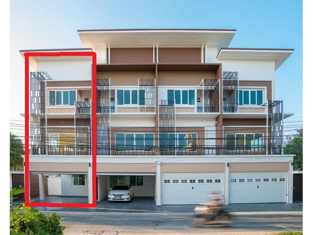 ขายทาว์นโฮม 3 ชั้นหลังมุม Rich Home City รัชดา 32