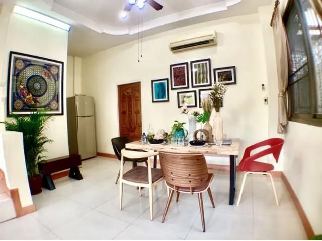 ให้เช่าทาวน์เฮ้าส์ 3 ชั้น ซ.พหลโยธิน ใกล้เซ็นทรัล