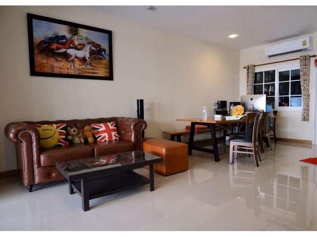 ขายทาวน์โฮม 3 ชั้น ม.โกลเด้นทาวน์ ซ.นวมินทร์ 42