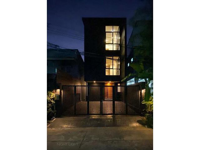 ให้เช่าทาวน์โฮม 3ชั้น ใกล้MRTสุทธิสาร ย่านอินทามระ