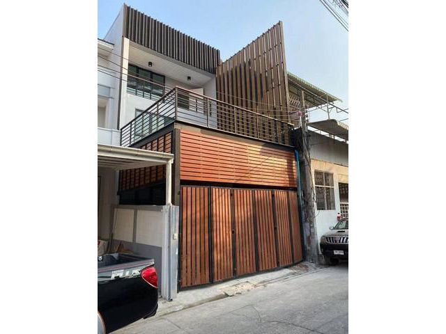 PPB21 ขายทาวน์โฮม 3ชั้น รีโนเวทใหม่ ซอยอุดมสุข41 สุขุมวิท103 ใกล้ BTSอุดมสุข  เขตบางนา