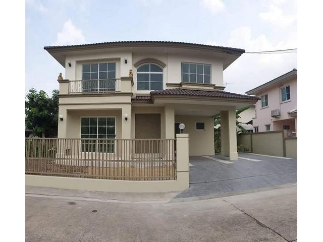 บ้านเดี่ยวขาย :   ชลลดา วงแหวน รัตนาธิเบศร์