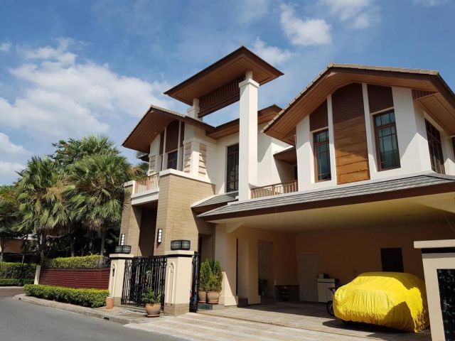 ให้เช่า-ขายบ้านเดี่ยว Super Luxury สุขุมวิท67 ใกล้BTSพระโขนง 4นอน 5น้ำ 265,000ต่อเดือน ขาย 102ล้าน          ติดต่อคุณ ส