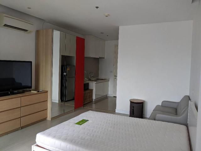 รหัสทรัพย์ B3398 คอนโด T.C. Green Rama 9 (วิวสวน และสระ ทิศเหนือ)