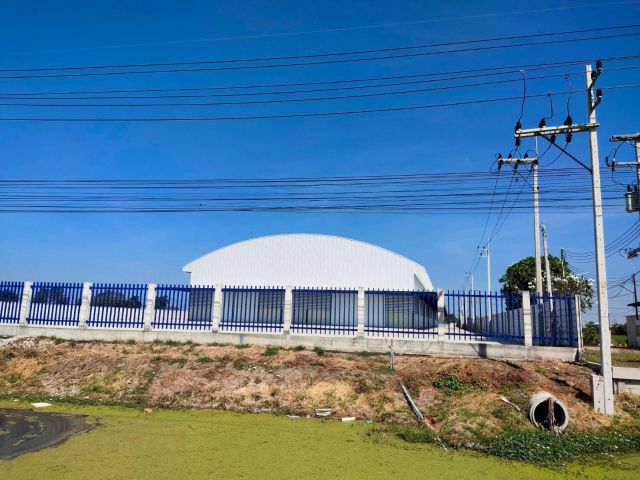 AB029 ขาย-เช่า ที่ดิน 13 ไร่ พื้นที่ใช้สอย 21950 ตรม.ติดถนน 340 ปทุมธานี ใกล้กรุงเทพ ราคาถูก