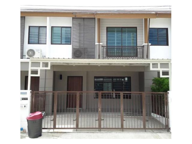B755 ให้เช่าทาวน์โฮม2ชั้น บ้านพฤกษาวิลล์ 73 พัฒนาการ44 ขนาด 21 ตรว มี 3ห้องนอน 2ห้องน้ำ มีเฟอร์นิเจอร์พร้อมอยู่ ค่าเช่า