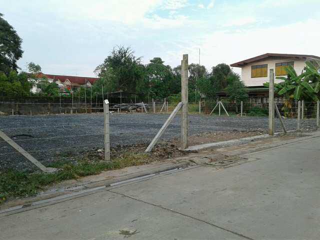 ให้เช่า ที่ดิน ขนาด 120 ตรว. ถนนเพชรเกษม79 แยก1