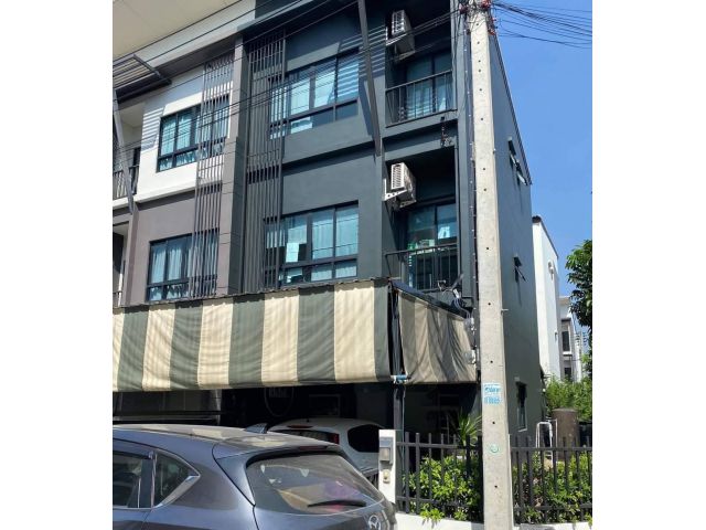 ให้เช่า ทาวน์โฮม 3 ชั้น คาซ่า ซิตี้ วงแหวน ลำลูกกา คลอง 5 หลังมุม  170 ตารางเมตร