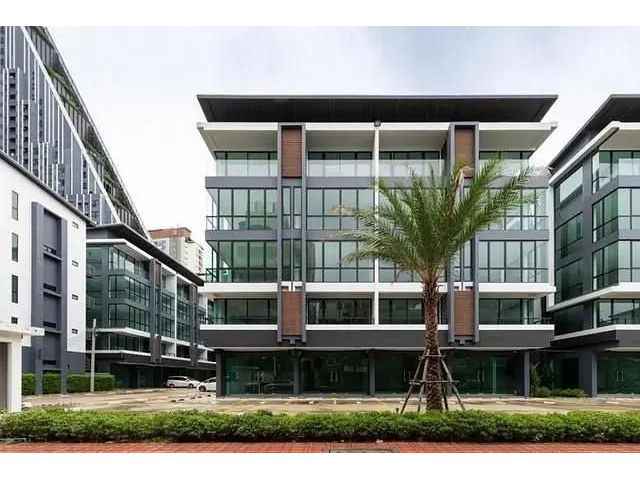 ให้เช่าอาคารสำนักงาน 5ชั้น มีลิฟท์ พระราม4