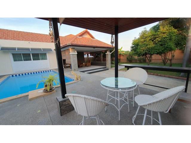 ให้เช่า Pool Villa หรูหราเป็นส่วนตัว พิกัด เทพประสิทธิ์ พัทยา