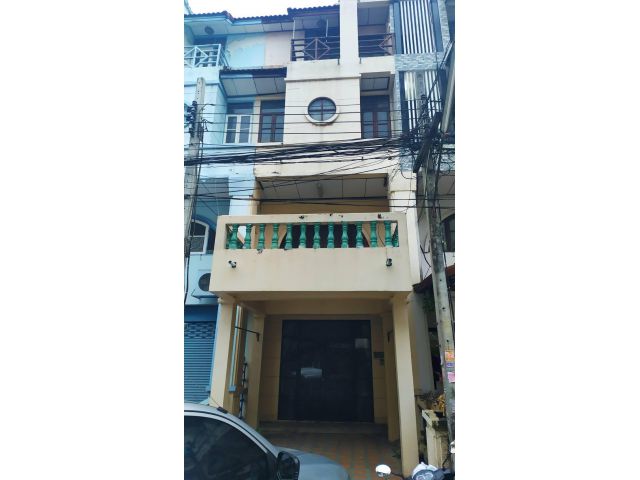 PK22 ทาวน์เฮ้าส์ หมู่บ้านเกษรา 9,000 บาท ถ. เสรีไทย 81/2 18 ตรว. 4ห้องนอน 3ห้องน้ำ ใกล้ถนนวงแหวนรอบนอก สวนสยาม