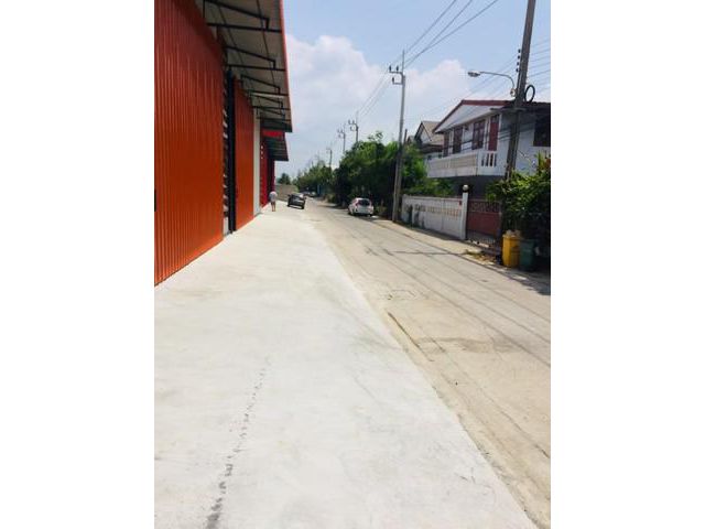 ให้เช่าโกดัง 600 ตรม นวมินทร์ 74 ใกล้มอเตอร์เวย์