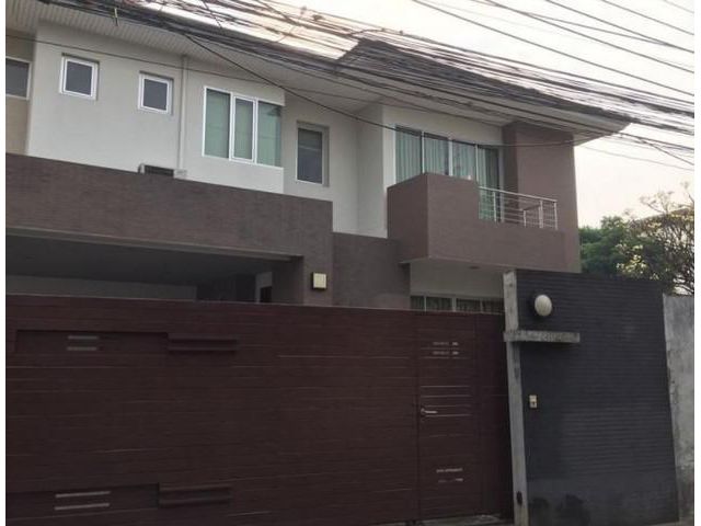 ขายบ้านเดี่ยว 2ชั้น 100 ตรว. ลาดพร้าว83