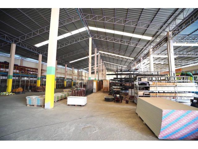 ###ขายที่ดินพร้อมสิ่งปลุกสร้าง ติดถนนใหญ่ เนื้อที่ 8ไร่ โคราช###