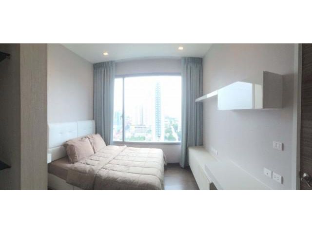 รหัสทรัพย์ B3539 คอนโด Q Asoke (คิว อโศก) เฟอร์นิเจอร์และเครื่องใช้ไฟฟ้าครบ พร้อมเข้าอยู่