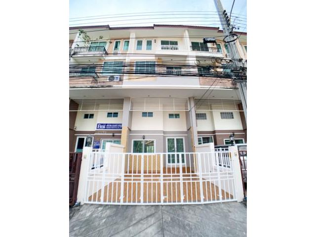 รหัสทรัพย์ A1058 ทาวน์เฮ้าส์ 4ชั้น นวมินทร์77