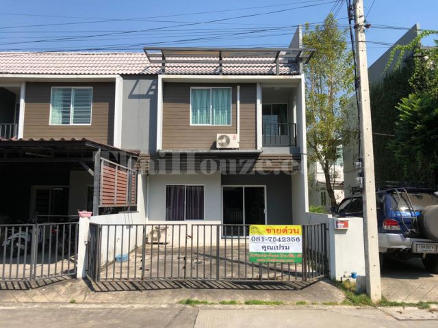ขายทาวน์โฮม 2 ชั้น หมู่บ้านเดอะคัลเลอร์ ดอนเมือง-สรงประภา (หลังริม)