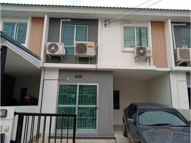 ให้เช่าทาวเฮาส์ใหม่ หมู่บ้านพฤกษา116 รังสิต-ธัญบุรี คลอง6 เนื้อที่ 17 ตรว 3นอน 2น้ำ 10,000ต่อเดือน      ติดต่อคุณ สมศัก