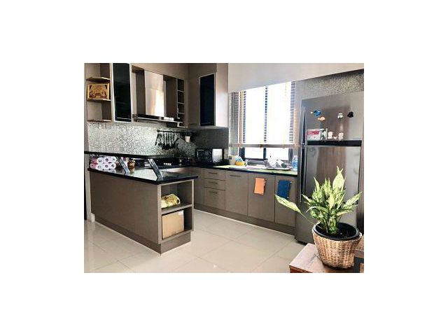 Luxury Pent house residence  for rent  the nice view room very golden location fully furnished at Sukhumvit16