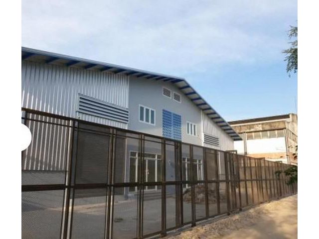 ให้เช่าโกดังสร้างใหม่ มีออฟฟิศ ถนนเฉลิมพระเกียรติ