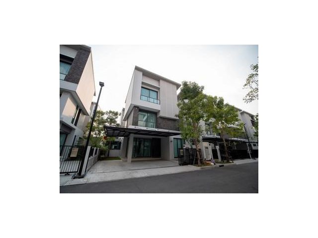 ขายด่วน บ้านกลางเมือง CLASSE เอกมัย – รามอินทรา