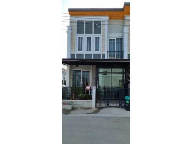 ให้เช่าทาวน์เฮ้าส์ 2 ชั้น โครงการโกลเด้น ทาวน์ 2 บางนา สวนหลวง ใกล้เมกาบางนา บ้านสวยน่าอยู่