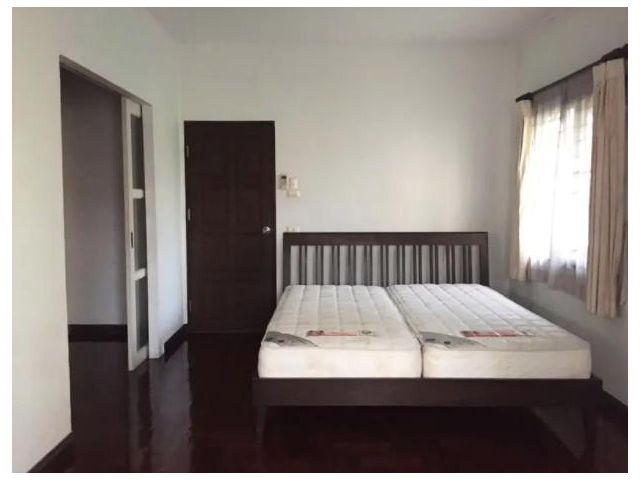 ให้เช่าทาวน์โฮม 3 ชั้น  ลาดพร้าว93