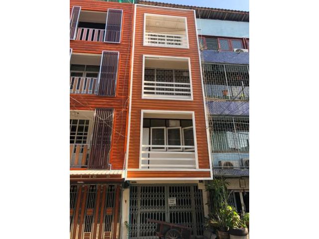 รหัสทรัพย์ B3708 อาคารพาณิชย์ให้เช่า 1 คูหา 4 ชั้น ซ.นราธิวาส14