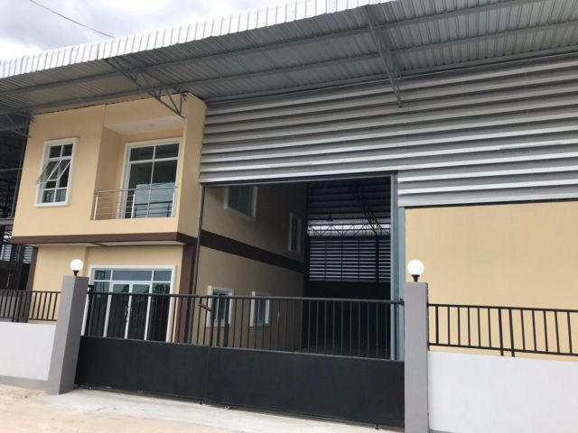 PPT030 ขาย-ให้เช่า โกดัง 650 ตรม ขอ รง.4 ได้ ใกล้ถนนเอกชัย ราคาถูก