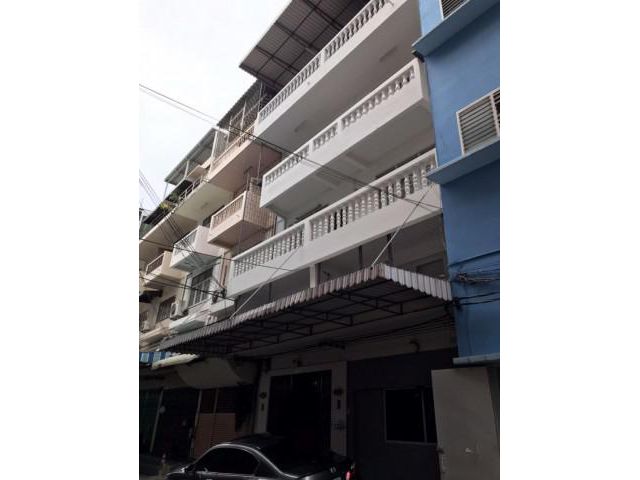 รหัสทรัพย์ B3695 ให้เช่าอาคารพาณิชย์ 2 ห้อง 4 ชั้นครึ่ง ซอยเจริญนคร 53/1
