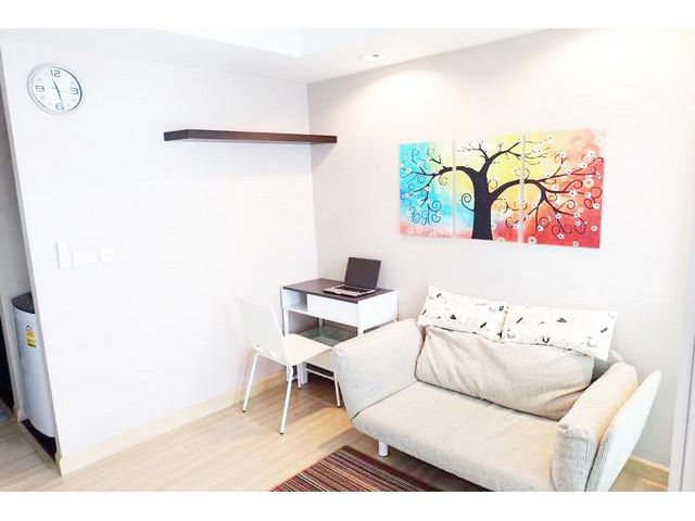 ขายคอนโด เดอะ คริส 5 รัชดา 17 1 นอน 1 น้ำ