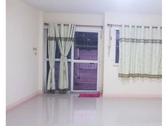 ขายหมู่บ้านรัชธานี9 ทาวน์เฮ้าส์ 3ชั้น  ซ.สายไหม43