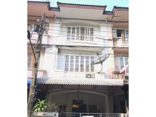 ให้เช่าทาวน์โฮมม. สรานนท์ ซ. ลาดพร้าว101(แยก50)