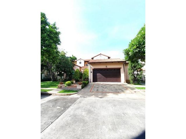 ให้เช่าบ้านเดี่ยว สไตล์แคลิฟอร์เนีย ถนนบางนากม.7