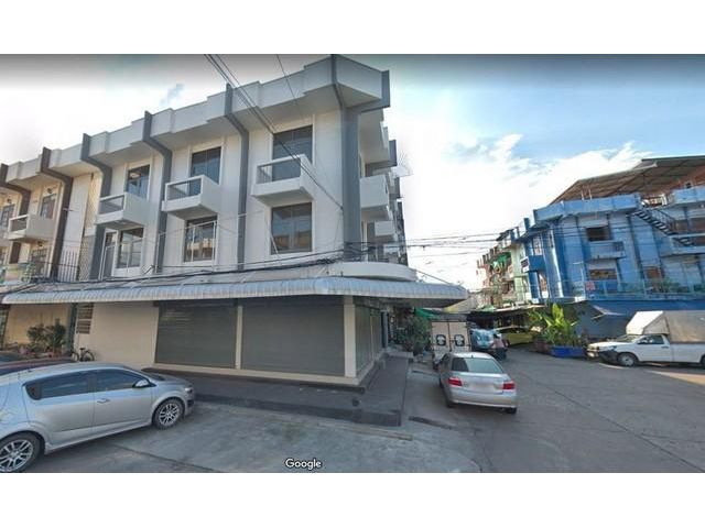 ให้เช่าอาคารพาณิชย์ 2คูหา เสนานิเวศน์1 ลาดพร้าว