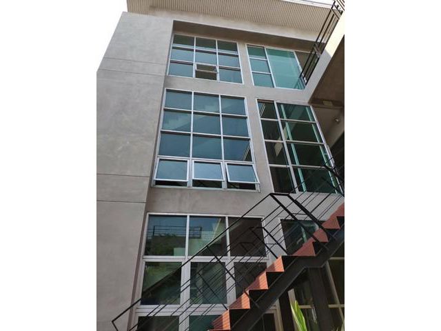 ขายสำนักงาน 3 ชั้น  2 หลัง ซอยรามอินทรา 23