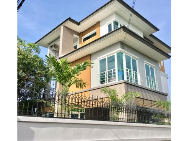 ให้เช่าบ้านเดี่ยวหรู3ชั้น วัฒนานิเวศน์ ลาดพร้าว 48