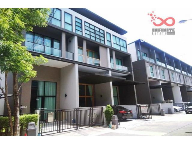 ขายทาวน์โฮม 3.5 ชั้น บ้านกลางเมือง วิภาวดี64 ถนนแจ้งวัฒนะ ใกล้กับรถไฟฟ้า สถานีกรมทหารราบที่11