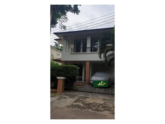 บ้านเดี่ยวให้เช่า  :  หมู่บ้านบางกอกวิลล่า