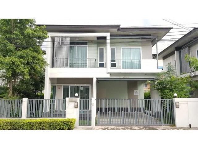 รหัสทรัพย์ B3821 ให้เช่า-ขาย บ้านเดี่ยว โครงการ เสนาพาร์คแกรนด์รามอินทรา ติดรถไฟฟ้า