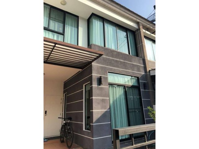 ให้เช่า ทาวน์โฮม 3 ห้องนอน เดอะวิลล่า รามคำแหง174 สภาพสวย