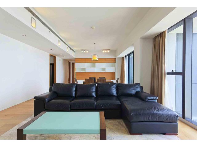 The Met Sathorn - Beautifully Furnished 3 Bedrooms / 199 Sqm / BTS Chong Nonsi / Open Views